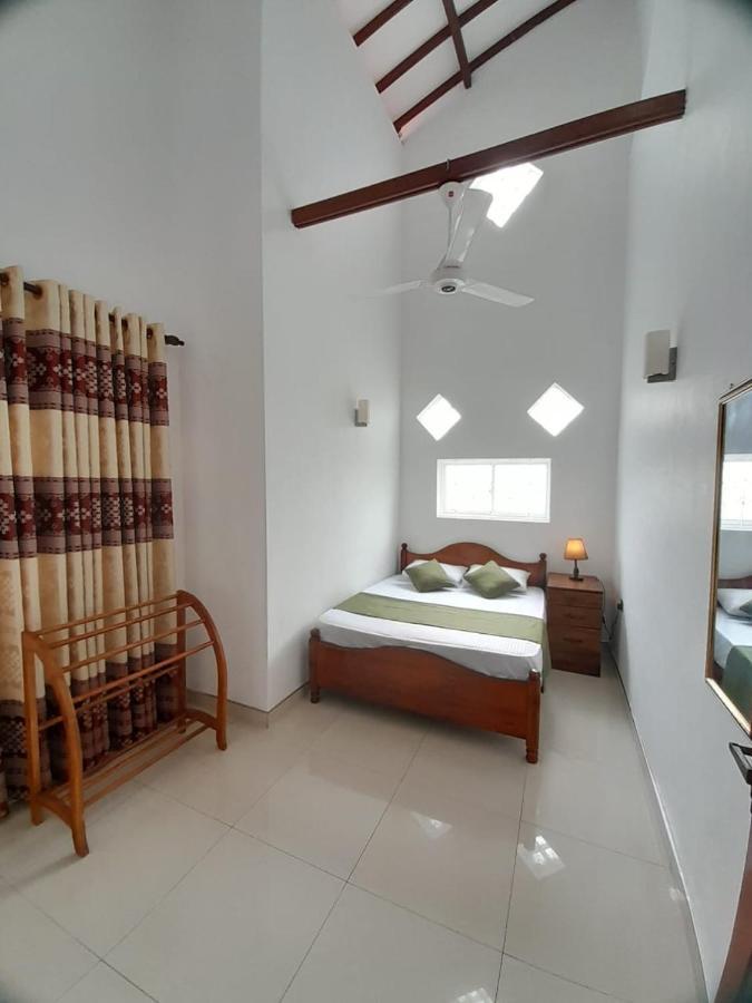 Jasmine Apartments Negombo Luaran gambar