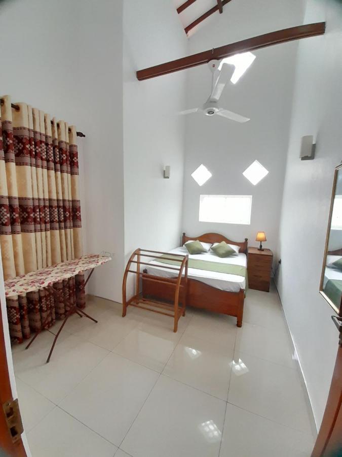 Jasmine Apartments Negombo Luaran gambar