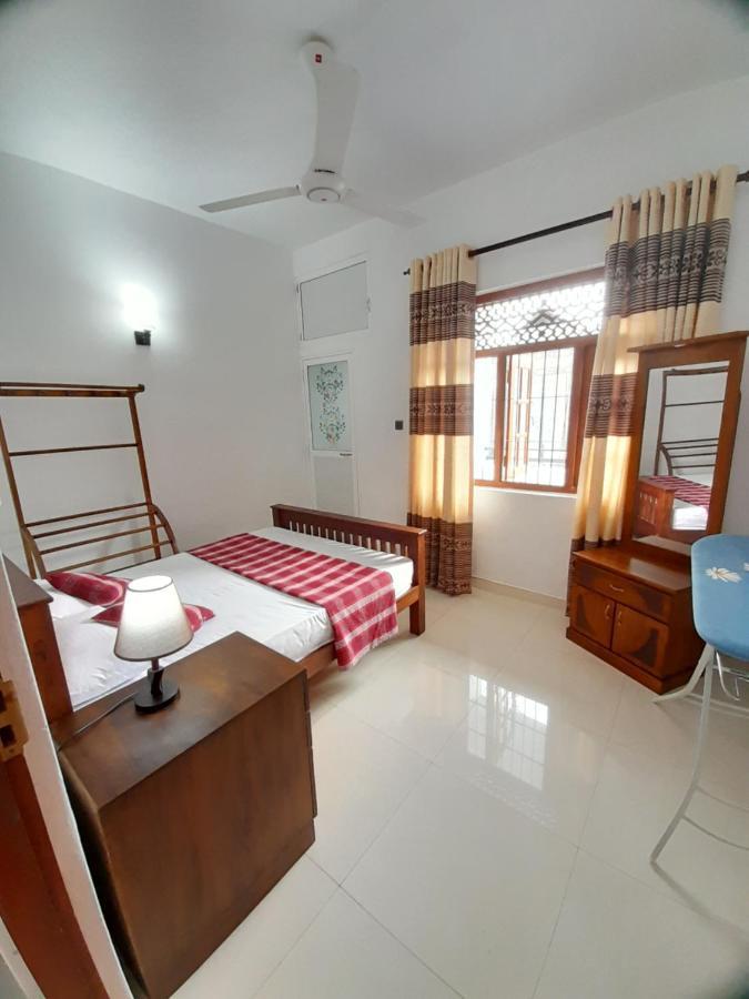 Jasmine Apartments Negombo Luaran gambar