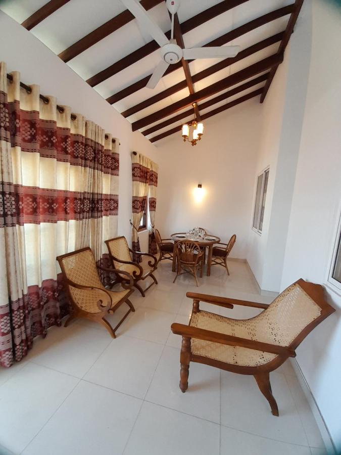 Jasmine Apartments Negombo Luaran gambar