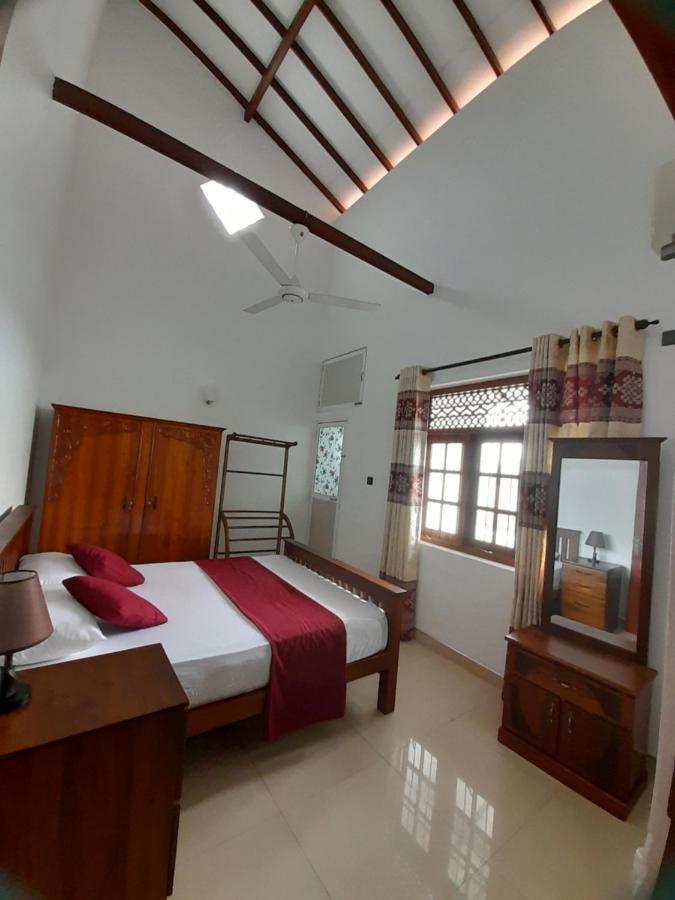 Jasmine Apartments Negombo Luaran gambar