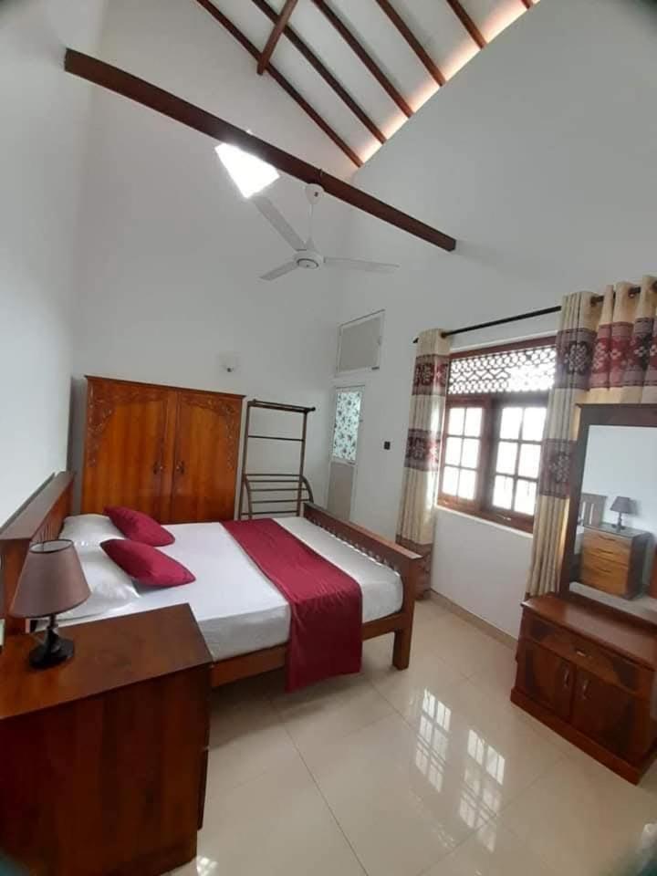 Jasmine Apartments Negombo Luaran gambar