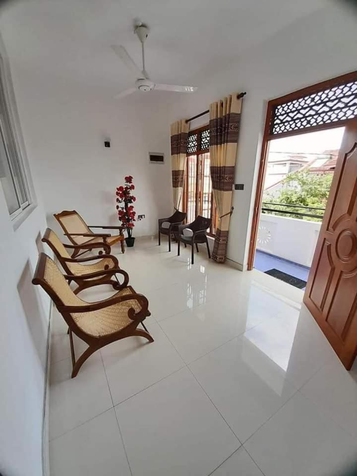 Jasmine Apartments Negombo Luaran gambar